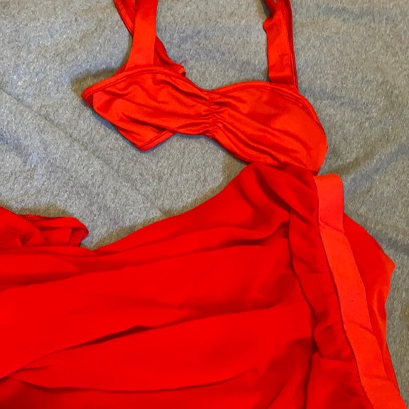 RED SET - Picture 2 of 2